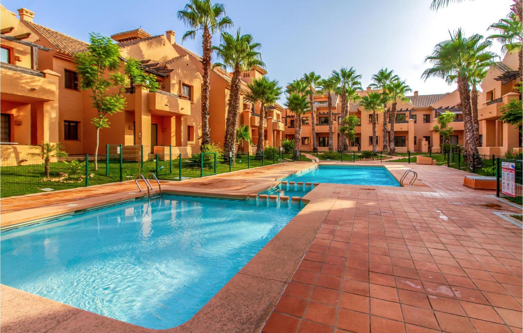 Lovely Apartment In Los Alcazares With Kitchen Eksteriør bilde