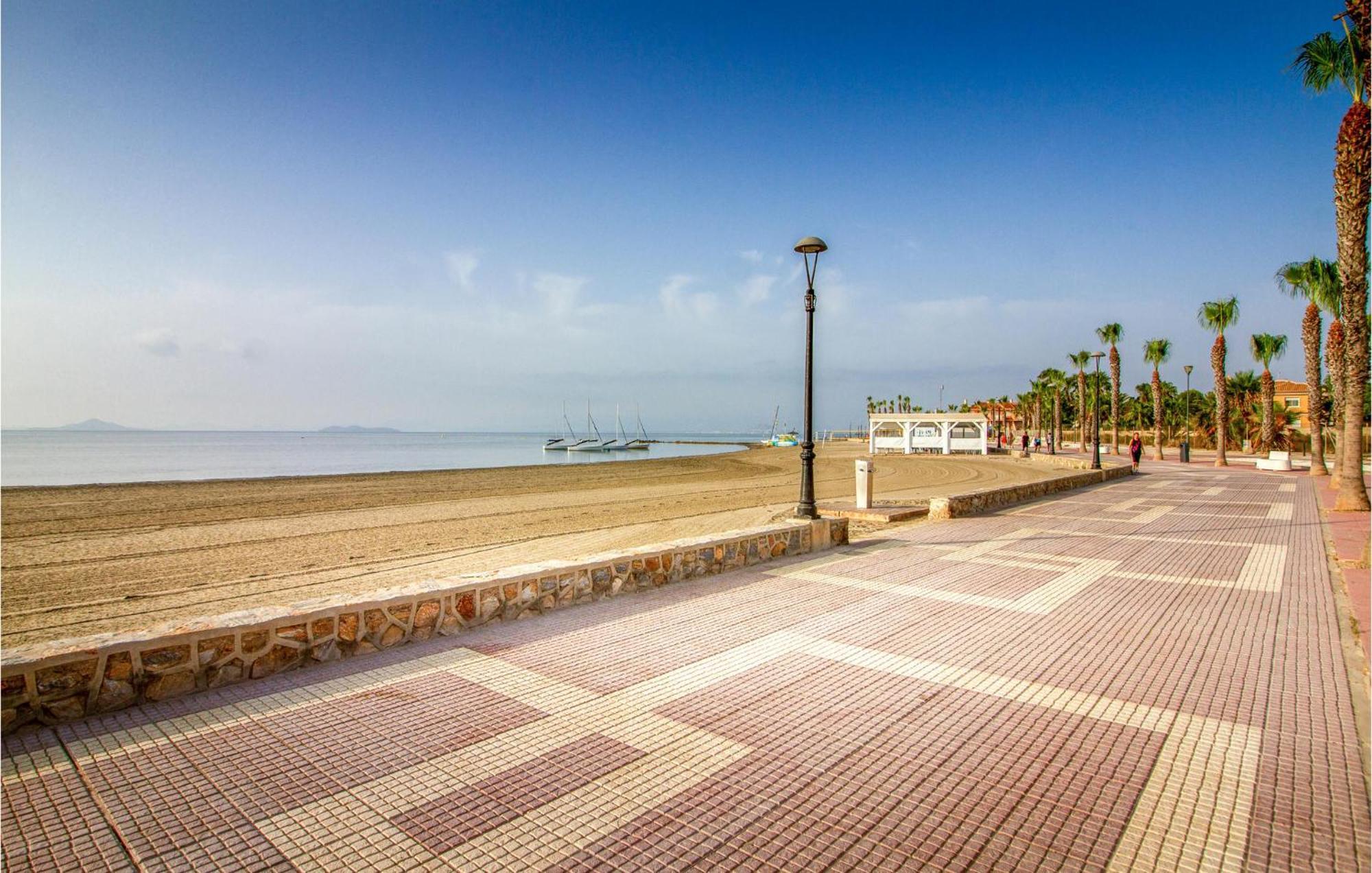 Lovely Apartment In Los Alcazares With Kitchen Eksteriør bilde